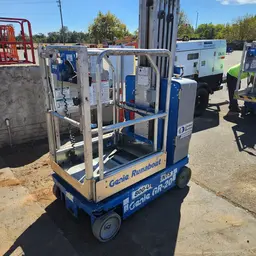 2016 Genie GR-20 Self-Propelled One-Person Lift