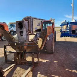 2015 JLG 1055 Forklift