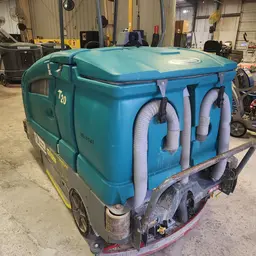 2016 Tennant T-20 Scrubber