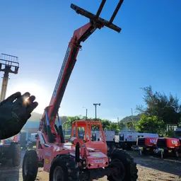 2015 SKYTRAK 8042 Forklift