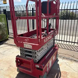 2017 MEC 1330SE Scissor Lift
