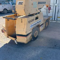2010 Broderson IC-20-1H
