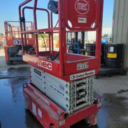 2018 MEC MICRO 19 Scissor Lift