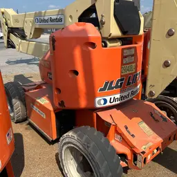 2016 JLG E450AJ Articulating Boom Lift