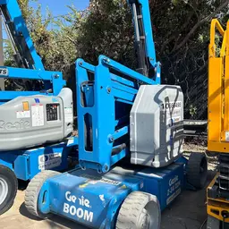 2017 Genie Z-34/22N Articulating Boom Lift