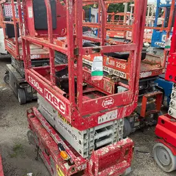 2017 MEC 1330SE Scissor Lift