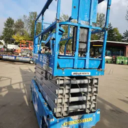 2017 Genie GS-3232 Scissor Lift
