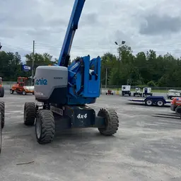 2015 Genie Z-62/40J Articulating Boom Lift