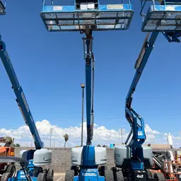 2015 Genie Z-80/60 Articulating Boom Lift