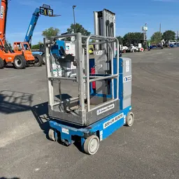 2017 Genie GR-20 Self-Propelled One-Person Lift