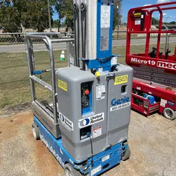2018 Genie GR-20 Self-Propelled One-Person Lift