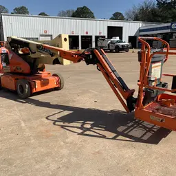 2014 JLG E400AJPN Articulating Boom Lift
