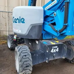 2016 Genie Z-62/40 Articulating Boom Lift