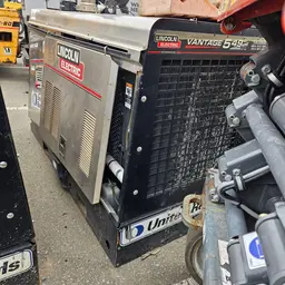 2019 Lincoln Electric VANTAGE 549 Welder
