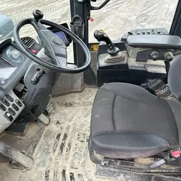 2016 Komatsu WA320-8 Wheel Loader