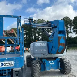 2015 Genie Z-80/60J Articulating Boom Lift