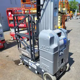 2018 JLG 20MVL Self-Propelled One-Person Lift