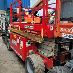2016 MEC 4069ERT Scissor Lift