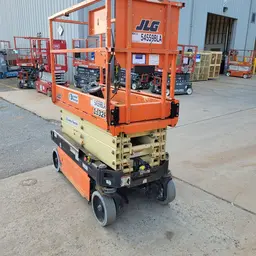2017 JLG 1932R Scissor Lift