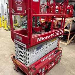 2018 MEC MICRO 19 Scissor Lift