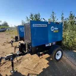 2021 Miller Welders Big Blue 500 Welder