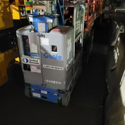 2016 Genie GR-15 Self-Propelled One-Person Lift